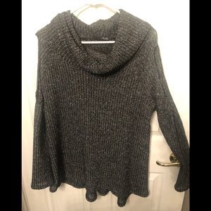 Ariella cold shoulder top